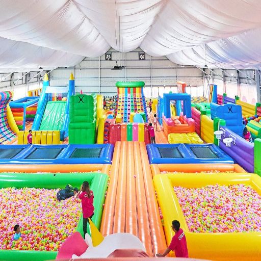 Escape Ballpit Obby! cover